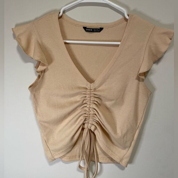 Cute Crop Top🤍   - Picture 1 of 3